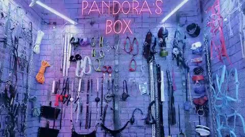 Snapshot of pandoranez chatting on 2, 3, 2025 PandoraNez online show from 2, 3, 2025