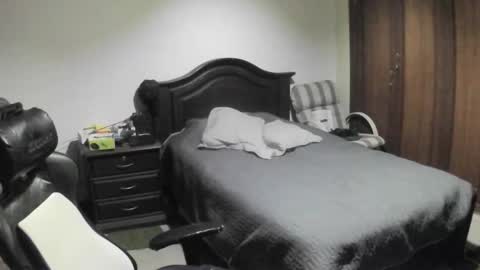 Snapshot of panoramix8080 chatting on 29, 10, 2025 panoramix8080 online show from 29, 10, 2025