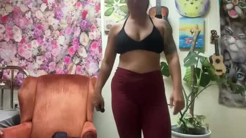 Pantiesofthefae online show from 16, 9, 2025