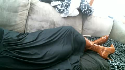 Pantyhoselover online show from 2, 12, 2024