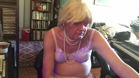 Pantyvioletlace online show from 8, 7, 2026