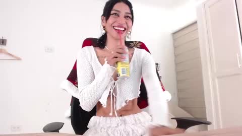 Paolita online show from 4, 1, 2025