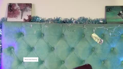 Paola Lyon online show from 7, 1, 2026