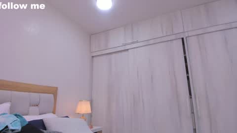 Paola  online show from 30, 1, 2025