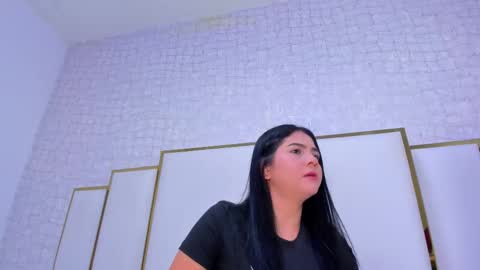 Paola  online show from 9, 9, 2025