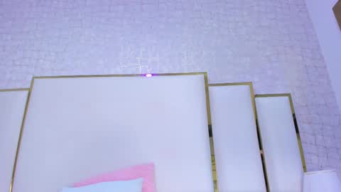 Paola  online show from 6, 10, 2025