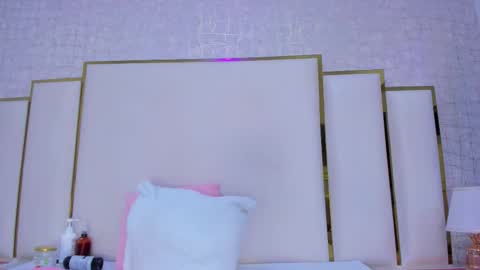 Paola  online show from 14, 10, 2025