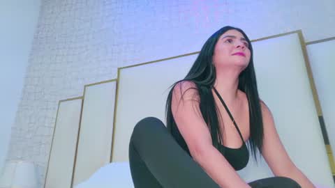 Snapshot of paolaa_rodriguez chatting on 10, 6, 2026 Paola online show from 10, 6, 2026