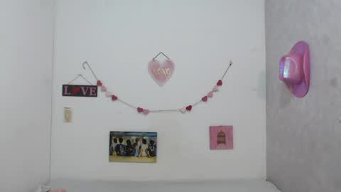 Paola online show from 5, 2, 2025