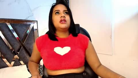 Snapshot of paolacastillo_ chatting on 16, 12, 2025 paolacastillo_ online show from 16, 12, 2025
