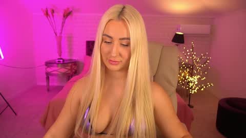 Lia online show from 3, 4, 2026