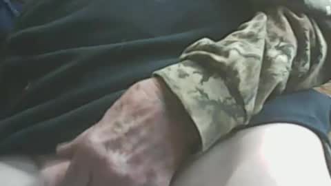 Snapshot of papajb70 chatting on 11, 11, 2025 papajb70 online show from 11, 11, 2025