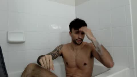 Snapshot of papijakey chatting on 17, 12, 2024 -- New Videos Down Below online show from 17, 12, 2024