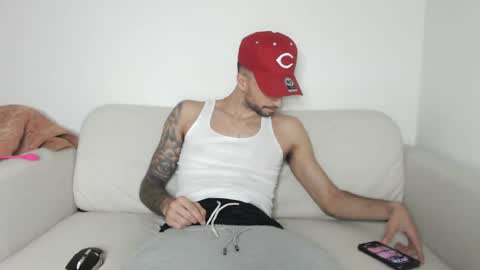 Snapshot of papijakey chatting on 17, 1, 2025 -- New Videos Down Below online show from 17, 1, 2025