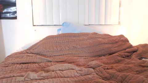 Snapshot of papijakey chatting on 14, 2, 2025 -- New Videos Down Below online show from 14, 2, 2025