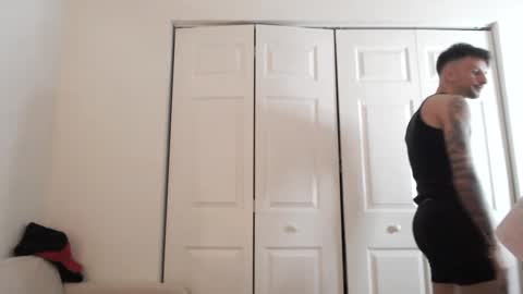 Snapshot of papijakey chatting on 15, 2, 2025 -- New Videos Down Below online show from 15, 2, 2025