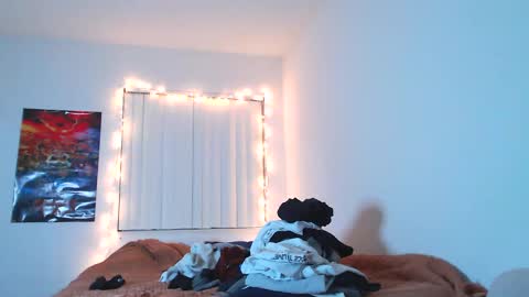 Snapshot of papijakey chatting on 27, 2, 2025 -- New Videos Down Below online show from 27, 2, 2025