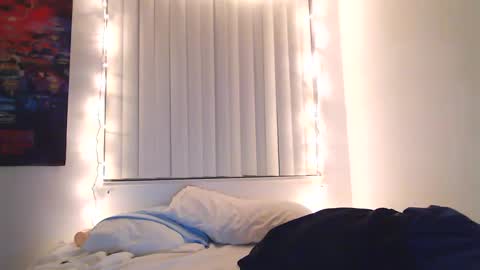 Snapshot of papijakey chatting on 5, 3, 2025 -- New Videos Down Below online show from 5, 3, 2025