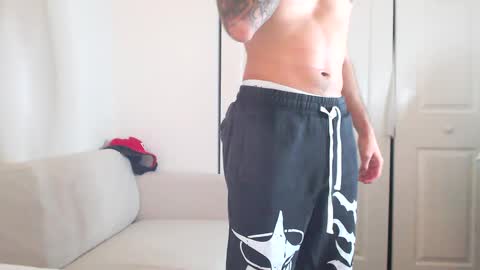 Snapshot of papijakey chatting on 9, 3, 2025 -- New Videos Down Below online show from 9, 3, 2025