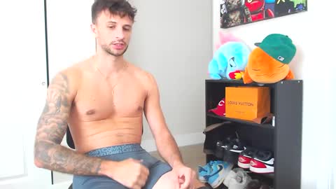 Snapshot of papijakey chatting on 13, 9, 2025 -- New Videos Down Below online show from 13, 9, 2025