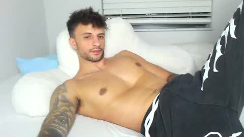 Snapshot of papijakey chatting on 17, 10, 2025 -- New Videos Down Below online show from 17, 10, 2025