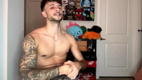 Snapshot of papijakey chatting on 5, 12, 2025 -- New Videos Down Below online show from 5, 12, 2025