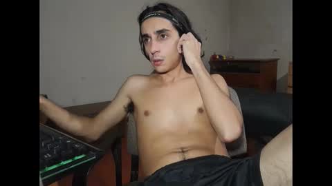 Snapshot of papito20cm chatting on 13, 12, 2024 Lau online show from 13, 12, 2024