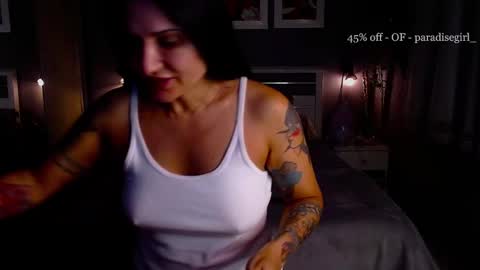Snapshot of paradisegirl_ chatting on 3, 12, 2024 My alter ego Betinna Flowers - a tattooed Miss - Are you missing me come in here - online show from 3, 12, 2024
