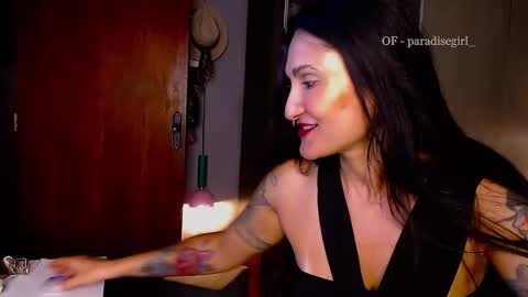 Snapshot of paradisegirl_ chatting on 14, 1, 2025 My alter ego Betinna Flowers - a tattooed Miss - Are you missing me come in here - online show from 14, 1, 2025