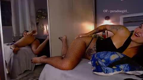 Snapshot of paradisegirl_ chatting on 15, 1, 2025 My alter ego Betinna Flowers - a tattooed Miss - Are you missing me come in here - online show from 15, 1, 2025