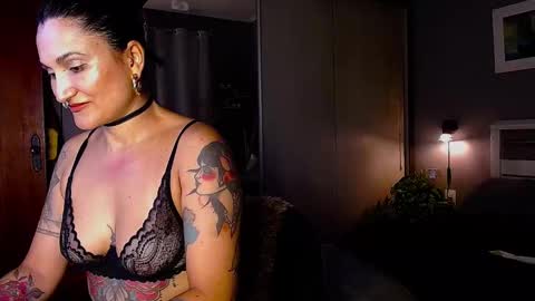 Snapshot of paradisegirl_ chatting on 26, 1, 2025 My alter ego Betinna Flowers - a tattooed Miss - Are you missing me come in here - online show from 26, 1, 2025