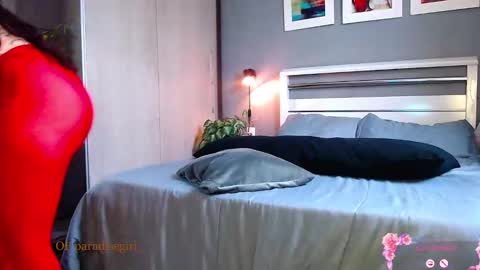 Snapshot of paradisegirl_ chatting on 12, 10, 2025 My alter ego Betinna Flowers - a tattooed Miss - Are you missing me come in here - online show from 12, 10, 2025
