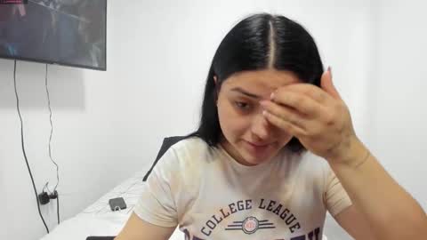 Snapshot of pareja_curiosa19 chatting on 1, 11, 2025 pareja_curiosa19 online show from 1, 11, 2025