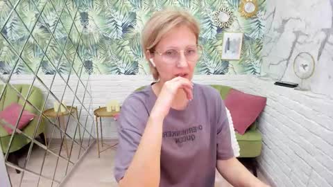 Paris online show from 6, 11, 2025