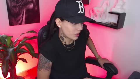 Paris D angelo online show from 7, 3, 2025