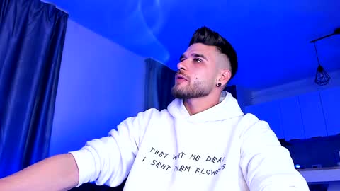 Paris online show from 25, 1, 2025