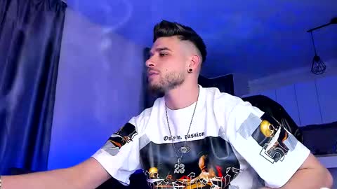 Paris online show from 15, 2, 2025