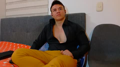 Mark Paris online show from 12, 9, 2025