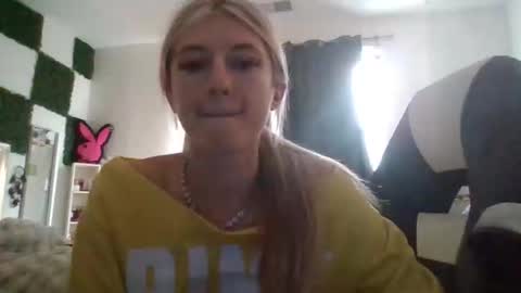 Snapshot of parisbaby2000 chatting on 25, 2, 2026 parisbaby2000 online show from 25, 2, 2026