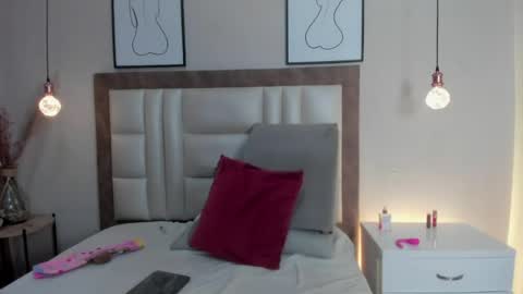 Snapshot of parisfloweer chatting on 12, 4, 2026 Paris Flower online show from 12, 4, 2026