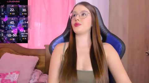 Snapshot of parisshayk chatting on 12, 9, 2025 Paris online show from 12, 9, 2025