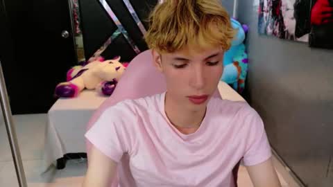 Snapshot of park_jimin1 chatting on 30, 9, 2025 park_jimin1 online show from 30, 9, 2025