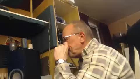 pascal88881 online show from 27, 2, 2025