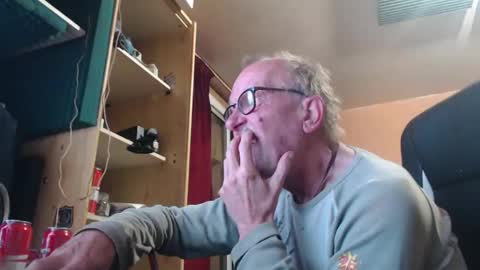 pascal88881 online show from 13, 10, 2025