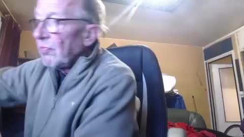 pascal88881 online show from 17, 10, 2025