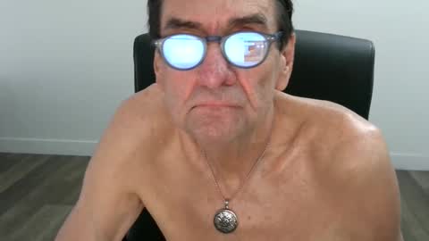 Snapshot of pastelito76 chatting on 7, 10, 2025 Bob online show from 7, 10, 2025