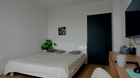 patricia_bloom online show from 12, 4, 2026