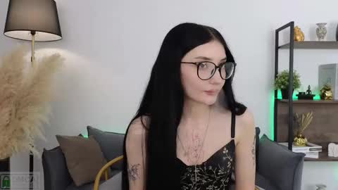 Snapshot of patricia_legrand chatting on 9, 11, 2025 Patricia online show from 9, 11, 2025