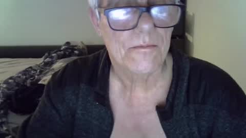 Snapshot of patrick5275 chatting on 13, 2, 2025 patrick5275 online show from 13, 2, 2025