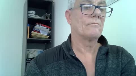 Snapshot of patrick5275 chatting on 5, 3, 2025 patrick5275 online show from 5, 3, 2025